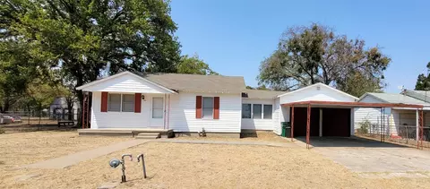 5824 Isbell St, Sansom Park, TX 76114