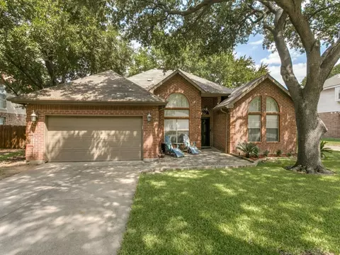 548 Dove Creek Pl, Grapevine, TX 76051