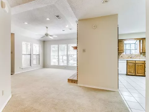 1401 Hampton Rd, Grapevine, TX 76051 photo 9