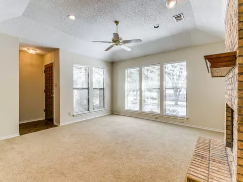 1401 Hampton Rd, Grapevine, TX 76051 photo 4