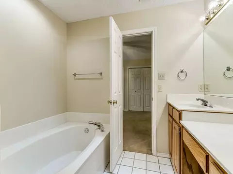 1401 Hampton Rd, Grapevine, TX 76051 photo 22