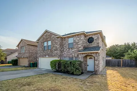 1236 Cathey St, Cedar Hill, TX 75104