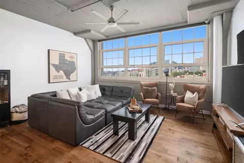 2600 W 7th St #2446, Fort Worth, TX 76107