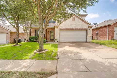 12517 Panorama Dr, Burleson, TX 76028