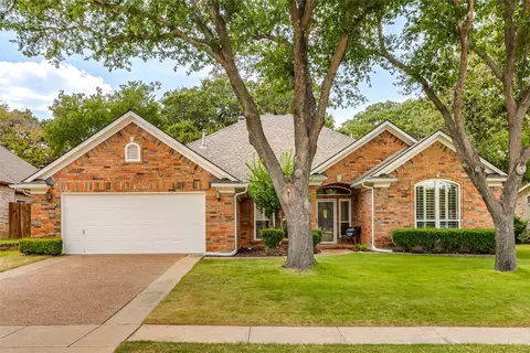 4353 Crescent Dr, Flower Mound, TX 75028