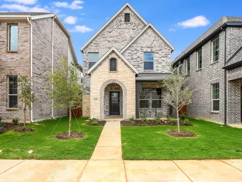 2640 Gateway Ave, Corinth, TX 76210