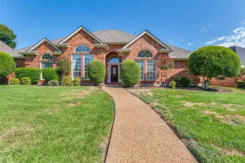 1313 Daventry Dr, Desoto, TX 75115