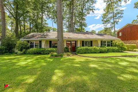 2037 Holly Oak Dr, Shreveport, LA 71118
