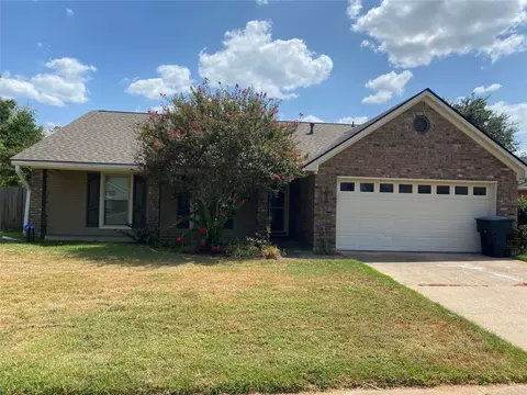 5926 Stockwood St, Bossier City, LA 71111