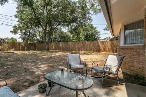 1311 Johns Dr, Euless, TX 76039 photo 22