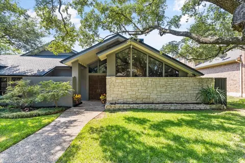 9328 Moss Farm Ln, Dallas, TX 75243