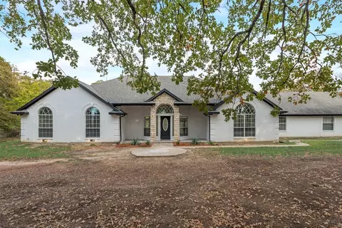 137 County Road 3103, Greenville, TX 75402