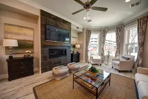 212 Crockett St, Roanoke, TX 76262