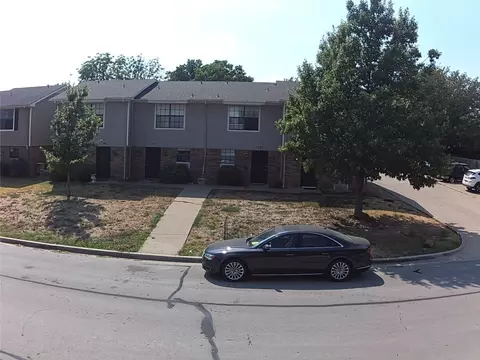 719 Boyd Dr, Grapevine, TX 76051