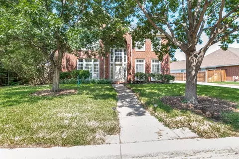 6704 Fall Meadow Dr, Fort Worth, TX 76132