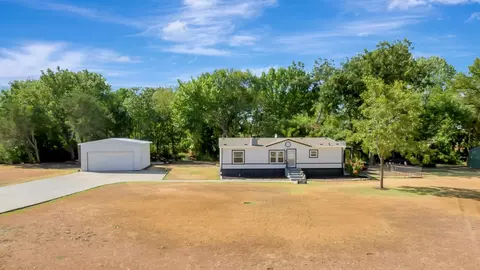 273 Kelly Brook Ln, Weatherford, TX 76087