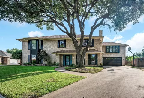 3708 Cobblestone Ct, Bedford, TX 76021