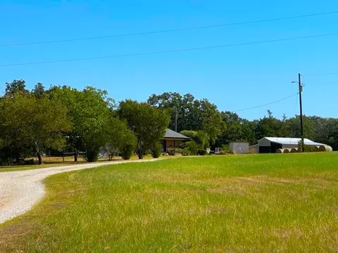 2139 Orchard Rd, Bowie, TX 76230