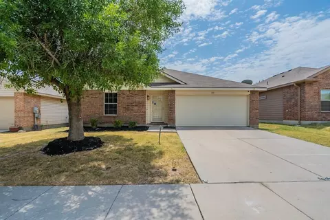513 Rosario Ln, Haslet, TX 76052
