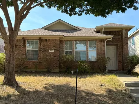 8818 Tucker St, Cross Roads, TX 76227