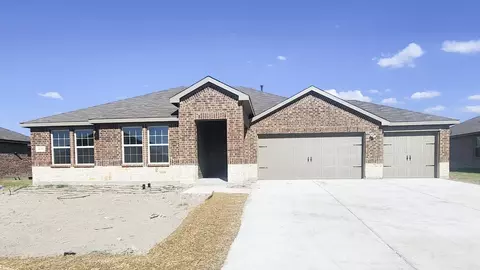 805 Martingale Dr, Nevada, TX 75173