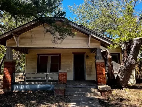 416 Chicago Ave, Fort Worth, TX 76103