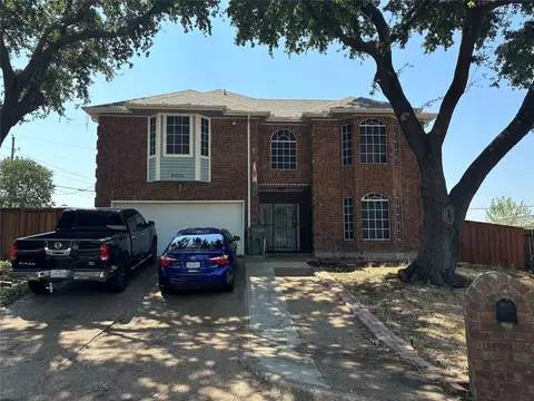 6212 Parkmeadow Dr, Arlington, TX 76018