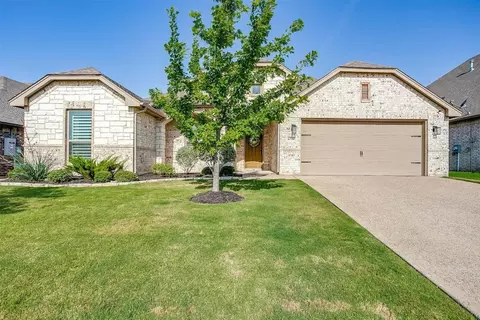 6720 Fire Dance Dr, Benbrook, TX 76126
