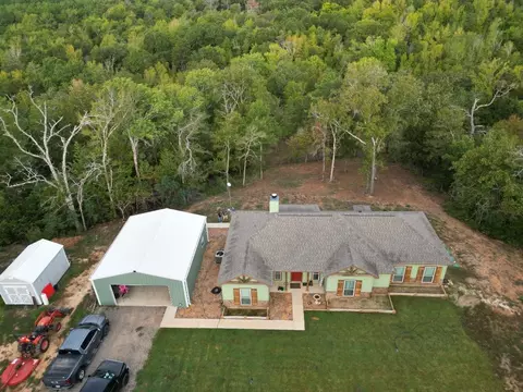9809 Fm 315 Rd, Palestine, TX 75803
