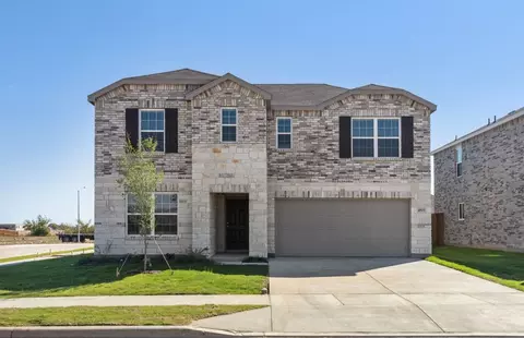 4501 Benham Dr, Fort Worth, TX 76036