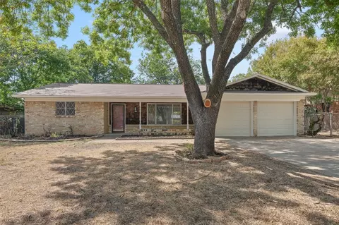 1905 Fordham Ln, Denton, TX 76201