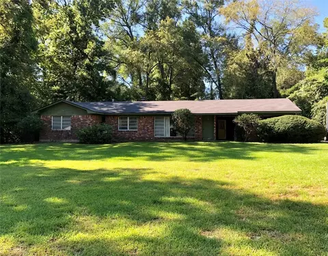 933 Empire Cir, Shreveport, LA 71107