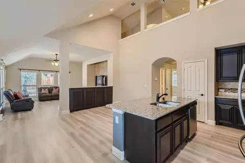 1501 Cockatiel Dr, Little Elm, TX 75068