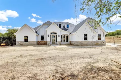 412 Red Bird Dr, Springtown, TX 76082