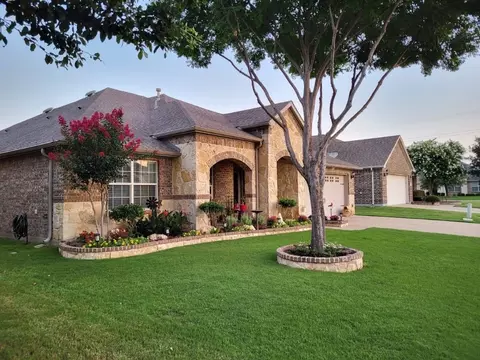 7433 Lowline Dr, Fort Worth, TX 76131