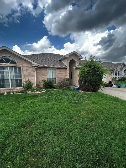 2024 Southwood Trl, Grand Prairie, TX 75052