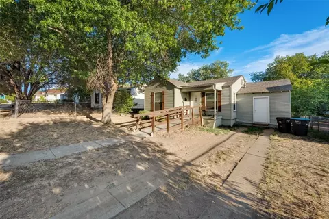 2712 Strong Ave, Fort Worth, TX 76105