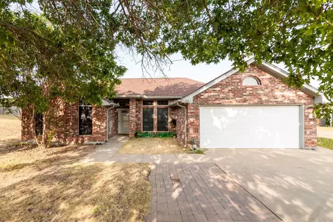 808 Wayne Trl, Azle, TX 76020