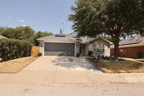 515 Troxell Blvd, Rhome, TX 76078