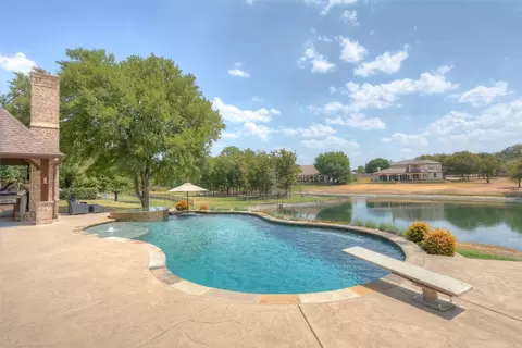 113 Western Breeze Dr, Fort Worth, TX 76126