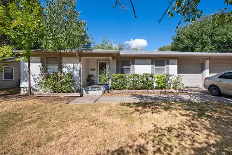 520 Elizabeth Ln, Mansfield, TX 76063