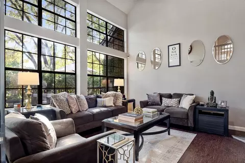 410 Santa Fe Trl #71, Irving, TX 75063