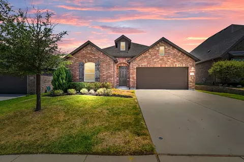 15420 Pioneer Bluff Trl, Roanoke, TX 76262