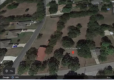 605 N Stewart St, Azle, TX 76020