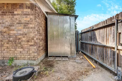 506 Augustine Dr, Euless, TX 76039 photo 18
