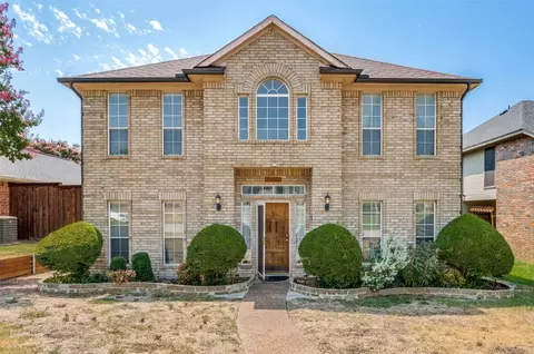 1130 Emily Ln, Carrollton, TX 75010
