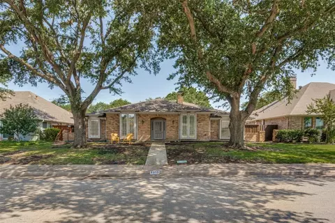6915 Echo Bluff Dr, Dallas, TX 75248