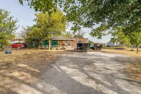 8829 Dons Ct, Alvarado, TX 76009