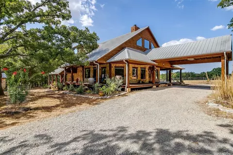 277 Falcon Dr, Weatherford, TX 76088
