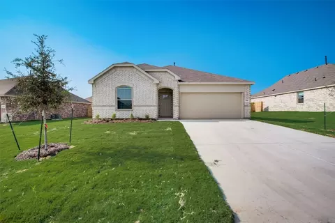 1216 Almond Dr, Azle, TX 76020